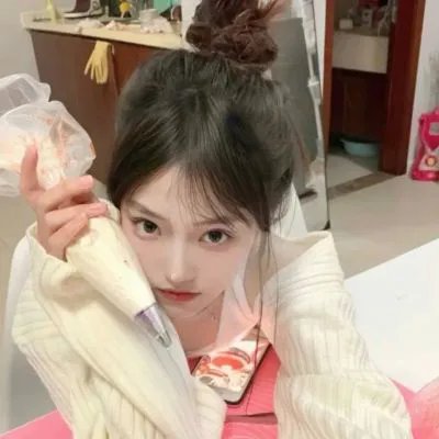 看她轻轻的飞起